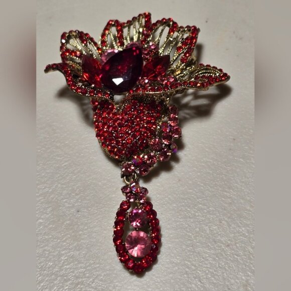 Beautiful Red Floral Vintage Rhinestones Brooche 17 - Picture 1 of 8
